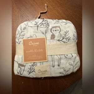 Crane set of two baby swaddle blankets NWT